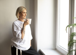 Natasza Socha: Kawa o poranku, wiatr nad Kórnikiem.