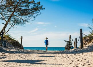 Tomasz Kijewski: Plaże znikają, klify się cofają. Jak zmienia się polskie wybrzeże